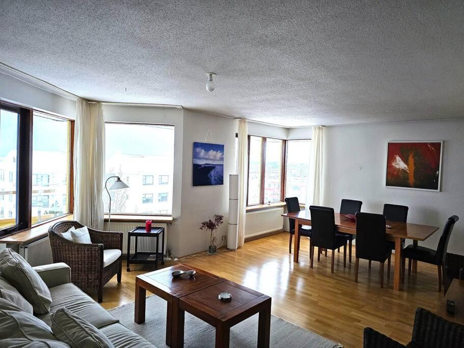 Family Penthouse With Great View Apartment Garthabaer Екстериор снимка