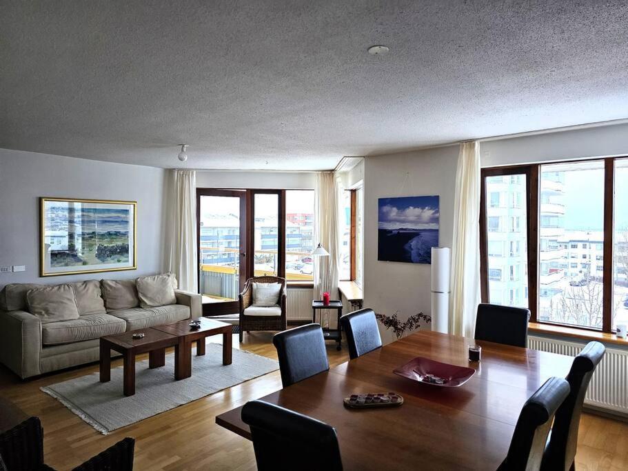 Family Penthouse With Great View Apartment Garthabaer Екстериор снимка